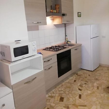 Appartamento Palmanova Vicino Alla Metropolitana Milaan Buitenkant foto