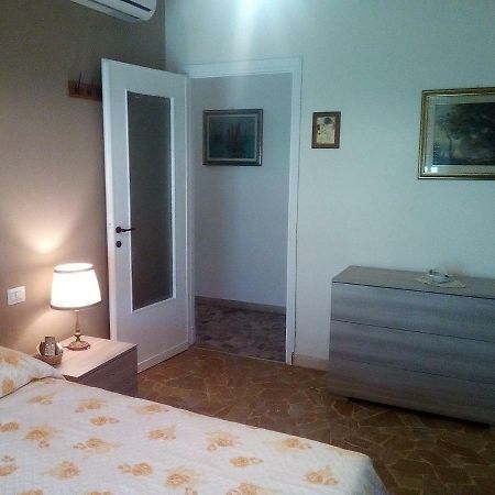 Appartamento Palmanova Vicino Alla Metropolitana Milaan Buitenkant foto