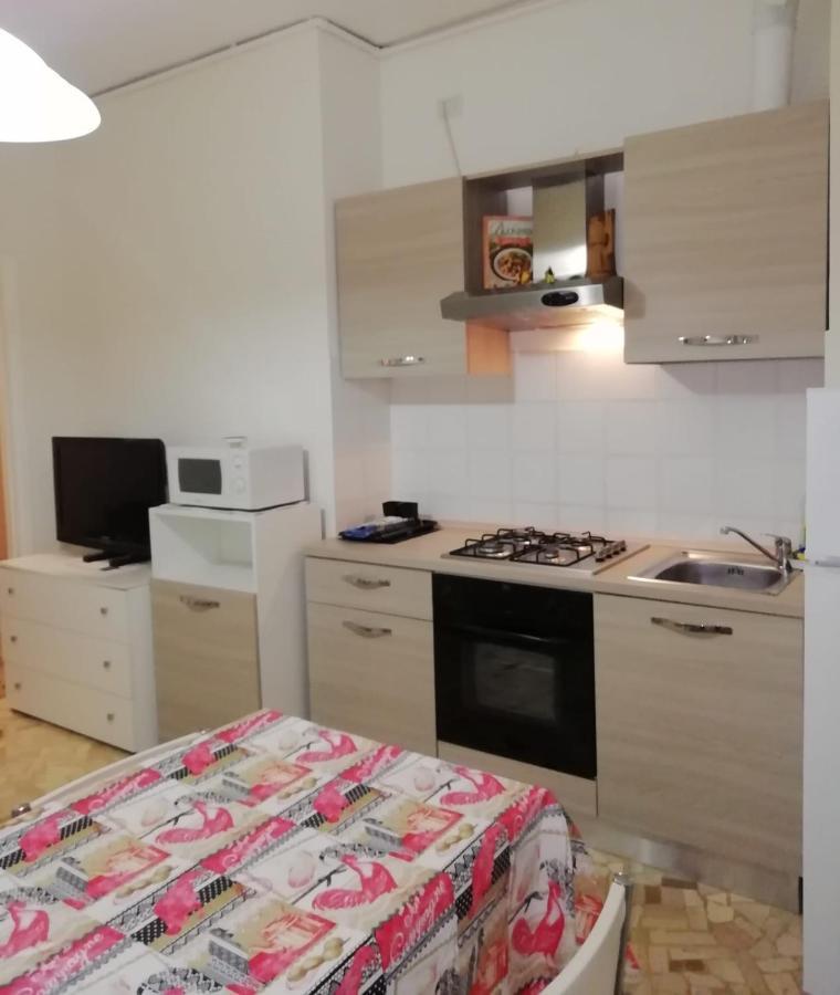 Appartamento Palmanova Vicino Alla Metropolitana Milaan Buitenkant foto
